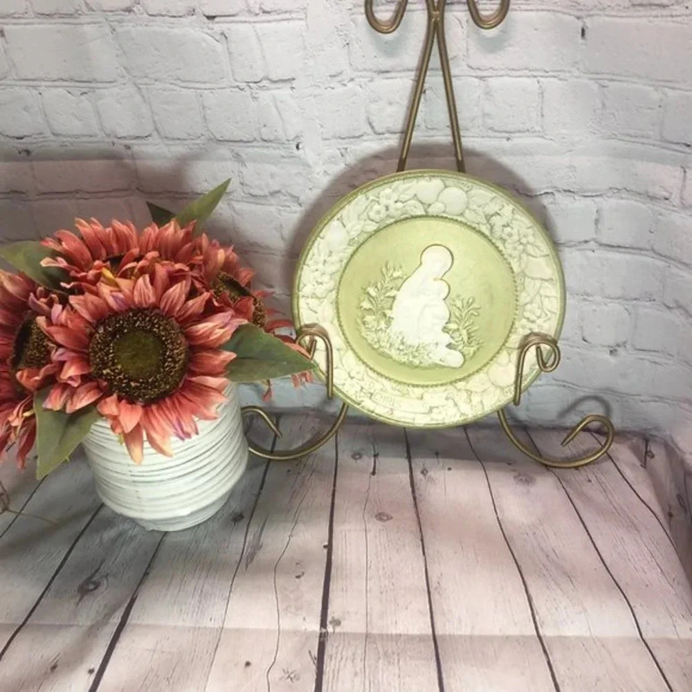 vtg Metlox potteries the first noel plate 1973 hand painted collectible